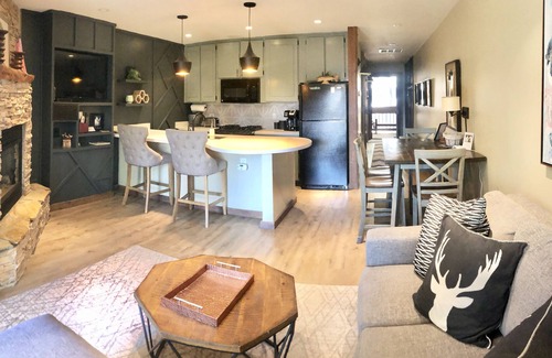 Truckee Condo | * Ski in/Ski Out Condo THE Closest in Ski Trails to Village *