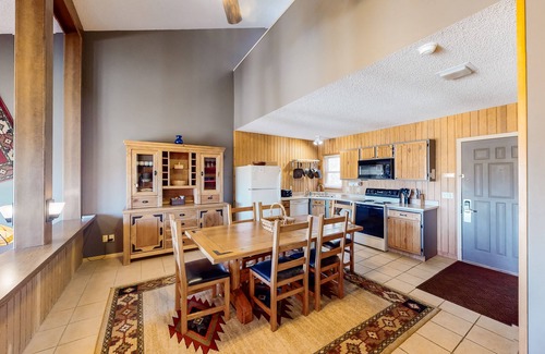 Silvercreek Condo | Ski-in/ski-out condo with loft, pool, basketball court & mountain-view balcony
