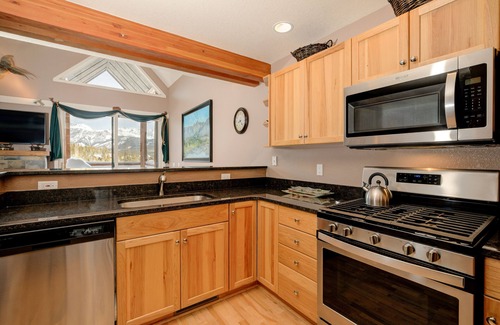 Saddle Ridge House | Ski-in/ski-out home w/private hot tub in Moonlight Basin - Saddle Ridge - Montana Mountain Chalet