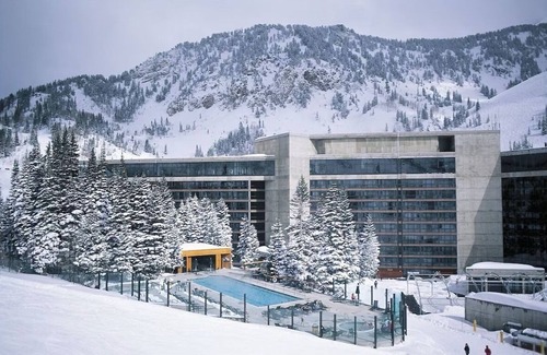 Salt Lake Mountain Resorts Apartment | Ski-in/Ski-out Luxury Hotel & Spa @Snowbird: Cliff Lodge 1 bedroom suite