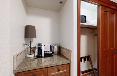 Olympic Valley Condo | Ski-in/ski-out Olympic Valley retreat with two adjacent units, pools, & hot tubs