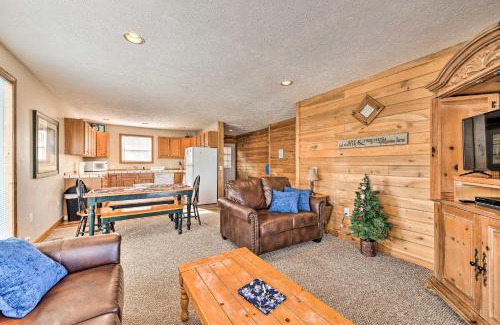 Ghent House | Ski-InandSki-Out Ghent Cabin with Mountain Views!