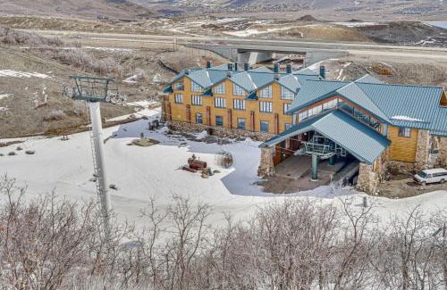 Park City Apartment | Ski-InandSki-Out Park City Studio Community Hot Tub