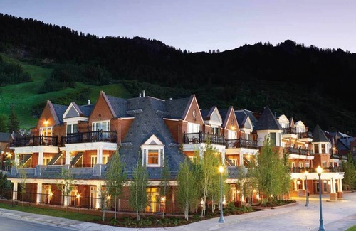 Downtown Villa | Ski Martin Luther King Weekend at The Aspen Mountain Residences!