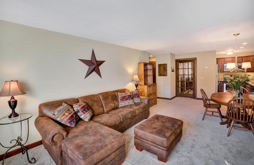 Central Vermont- Killington House | Ski on ski off right from your door nicely decorated 2 bedroom, Sunrise L3