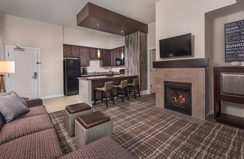 Park City Resort | 🎿 Ski Paradise at Wyndham Park City - 2 Bedroom Villa - Sleeps 8!