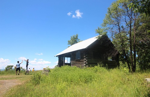 Bellows Falls House | Ski, Snowboard, Hike, or just Relax at our Spacious Home for Family and Friends!