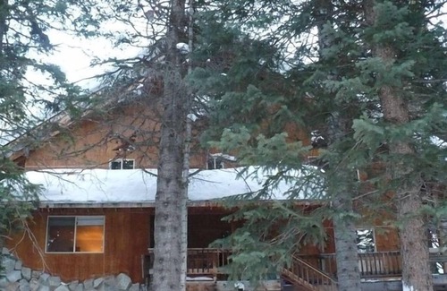 Salt Lake Mountain Resorts Cabin | Ski to Cabin from Brighton Ski Resort