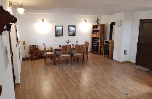 Mutenice House | Sklep u Čejků
