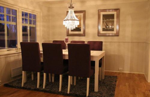 Ulstein Municipality House | Skomakergarden