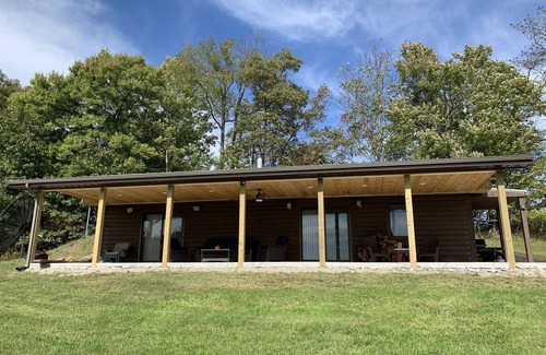 Freeport House | Skull Fork Creek Cottage and Hunting Lodge
