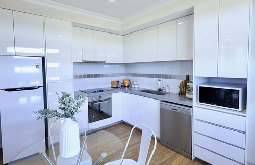 Midland Apartment | Sky High Midland Penthouse Delight