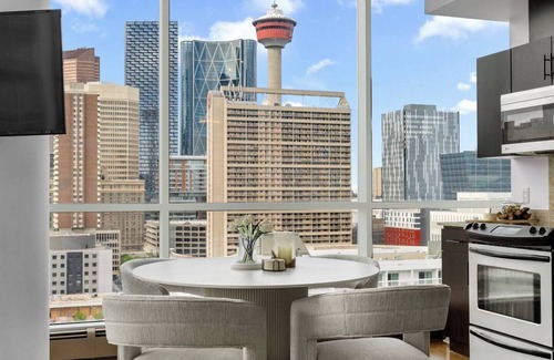 Beltline Apartment | Sky High Style w Views, AC, Prkg