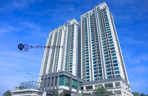 Bukit Indah Apartment | Sky loft (ホームステイ) @ JB city homestay