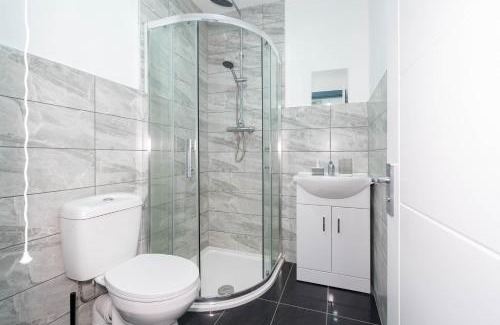Edgbaston Apartment | Sky Rooms Studio Apartment 7