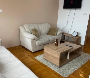 Subotica Apartment | SKY2 APARTMAN