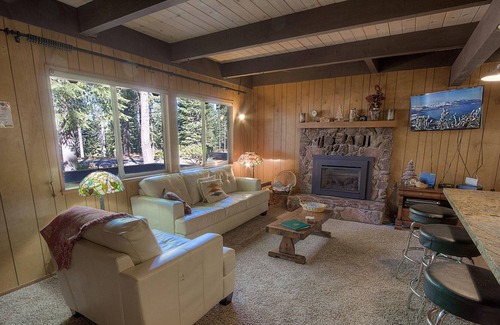 Country Club Estates House | Skyline Divine by Lake Tahoe Accommodations