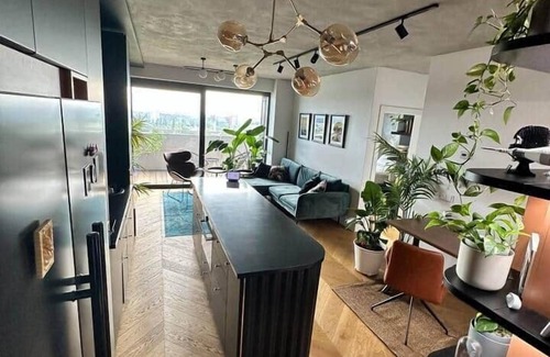 Nove Mesto Apartment | Skyline elegance with free parking