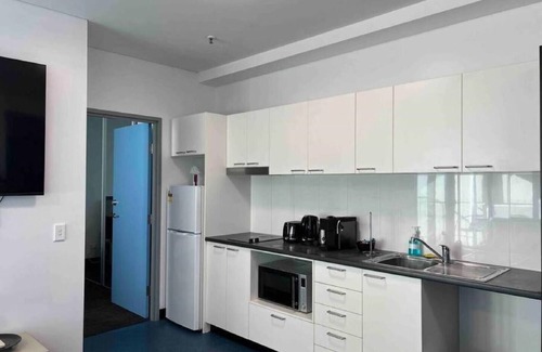 Adelaide Central Business District Apartment | Skyline View on Synagogue – Comfortable City Apartment in Adelaide's East End