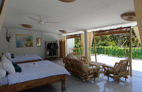 Bukti Bed & Breakfast | Skylodge 1 B&B - Bali Jungle Retreat with Fine Dining & Eco Pool