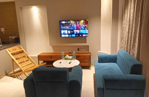Gurugram Apartment | Skylux Heights : your perfect vrbo getawaynPrivacy, convenience & luxury awaits
