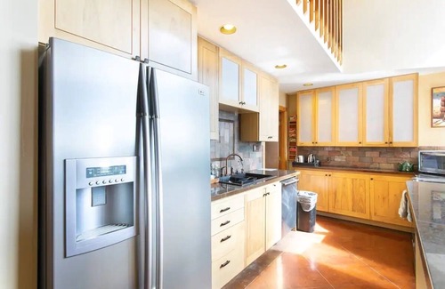 Boulder Ski Chalet | SkyMountain Lodge with Hot Tub and Infrared Sauna