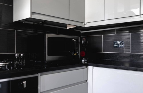 Turkey Street Apartment | Skyvillion - Enfield 4bed House W garden & Parking