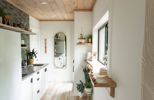 Boone Cabin | Skywatch Cabin, modern retreat