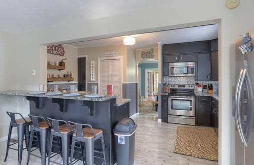 Annville House | Slammin' Gameroom, Hot Tub & Firepit 15 Mins To Hershey