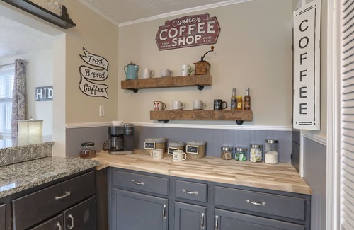 Annville House | Slammin' Gameroom, Hot Tub & Firepit 15 Mins To Hershey