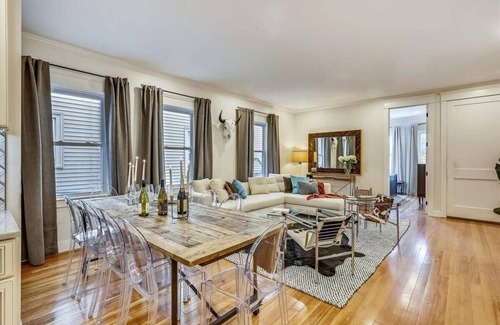 Forest Hills - Woodbourne Condo | Sleek Boston Home | Near T