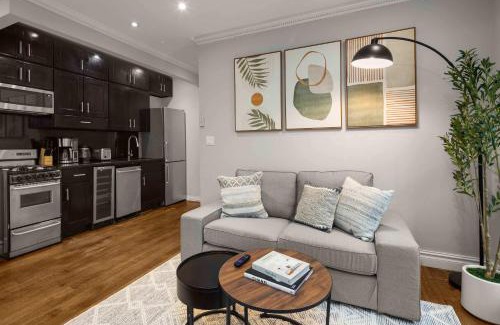 Ukrainian Village Apartment | Sleek Lower East Side Retreat