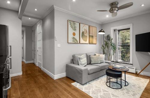 Ukrainian Village Apartment | Sleek Lower East Side Retreat