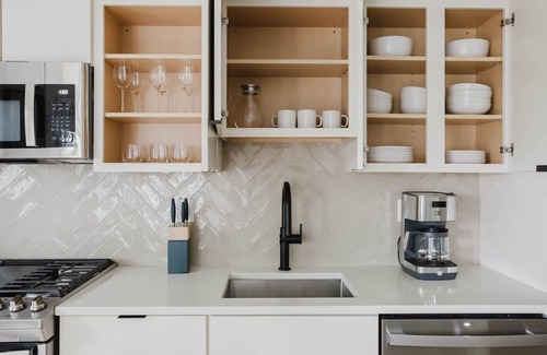 Navy Yard Apartment | Sleek Navy Yard 1BR w/W/D, near Dining, Bars & Nightlife, by Blueground