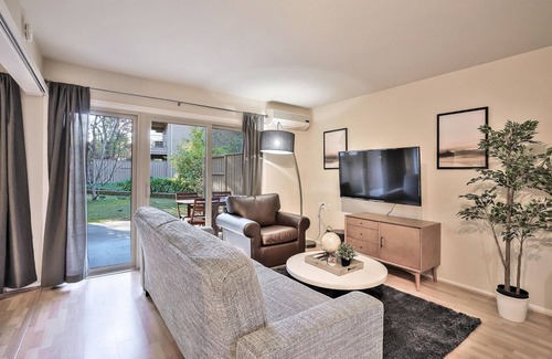 University South Apartment | Sleek Palo Alto 1BR w/A/C & W/D, nr Restaurants, by Blueground