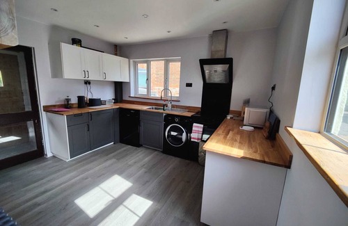 Martlesham Heath House | Sleep 8 unique period property close to the beach with village pub and shop