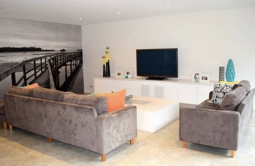 Eastlakes House | Sleeps 12 comfortably/5 bedrooms/Spacious Family Home