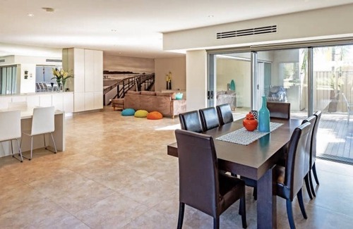 Eastlakes House | Sleeps 12 comfortably/5 bedrooms/Spacious Family Home