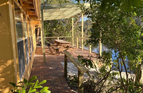 Town 'n' Country House | Sleeps 20+, 2 houses, Swim-Spa, hot tub, bachelor and party place