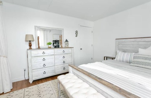Grayland Resort | Sleeps 52+ | Breakwater Resort | Hotels & Cottages