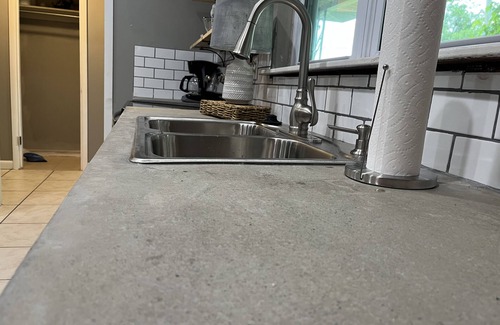 Norman House | Sleeps 6 in prime location