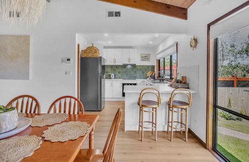 Ocean Grove House | Sleeps 6 - Private Deck - Firepit