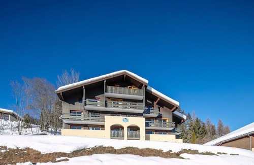 La Lechere Condo | Sleeps 7! 2BR Apt| Scenic Living in Valmorel!