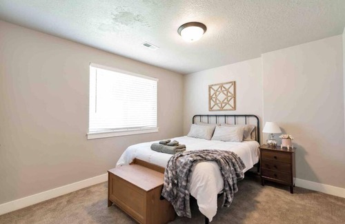 Vineyard Apartment | Sleepy Ridge Apt in Vineyard/Orem (Sleeps 6)