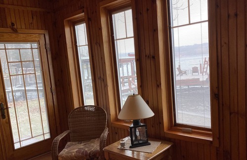 Valois House | Slice of Heaven on Peach Orchard Rd