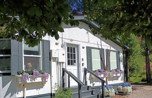 Carbondale Apartment | Slice of Heaven. Vacation or Workation - Perfect Get-Away by the River and Trail