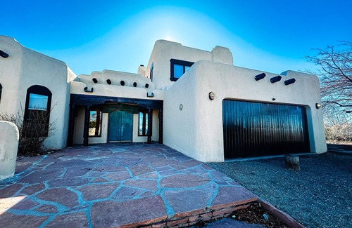Arroyo Seco House | Slope & Sage Hideaway- 2m Arroyo Seco/20m Taos/20m Ski Valley