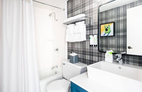 Steamboat Springs Hotel | Slopeside Rambler King at Gravity Haus Steamboat, Pet-friendly, Heated Pool
