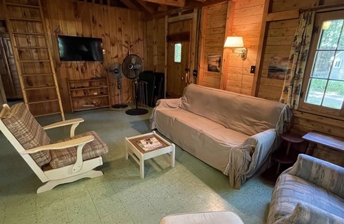 Standish Cabin | SMALL CABIN NEAR SEBAGO LAKE. SATURDAY TO SATURDAY RENTAL.