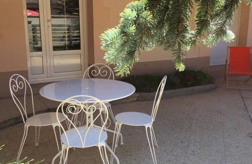 Benerville-sur-Mer House | Small house near the beach